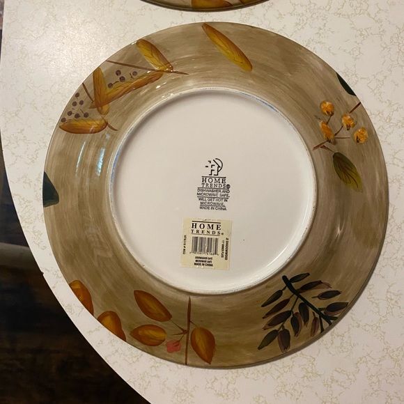 4  11 in.Dinner Plates by Home Trends Pattern:Shadowwood - Picture 3 of 10